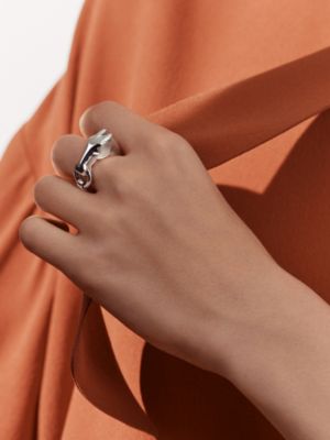 HERMES エルメス リング 指輪 シルバーカラー7号 すべてのシルバー リング コレクション | Hermès - エルメス-公式サイト